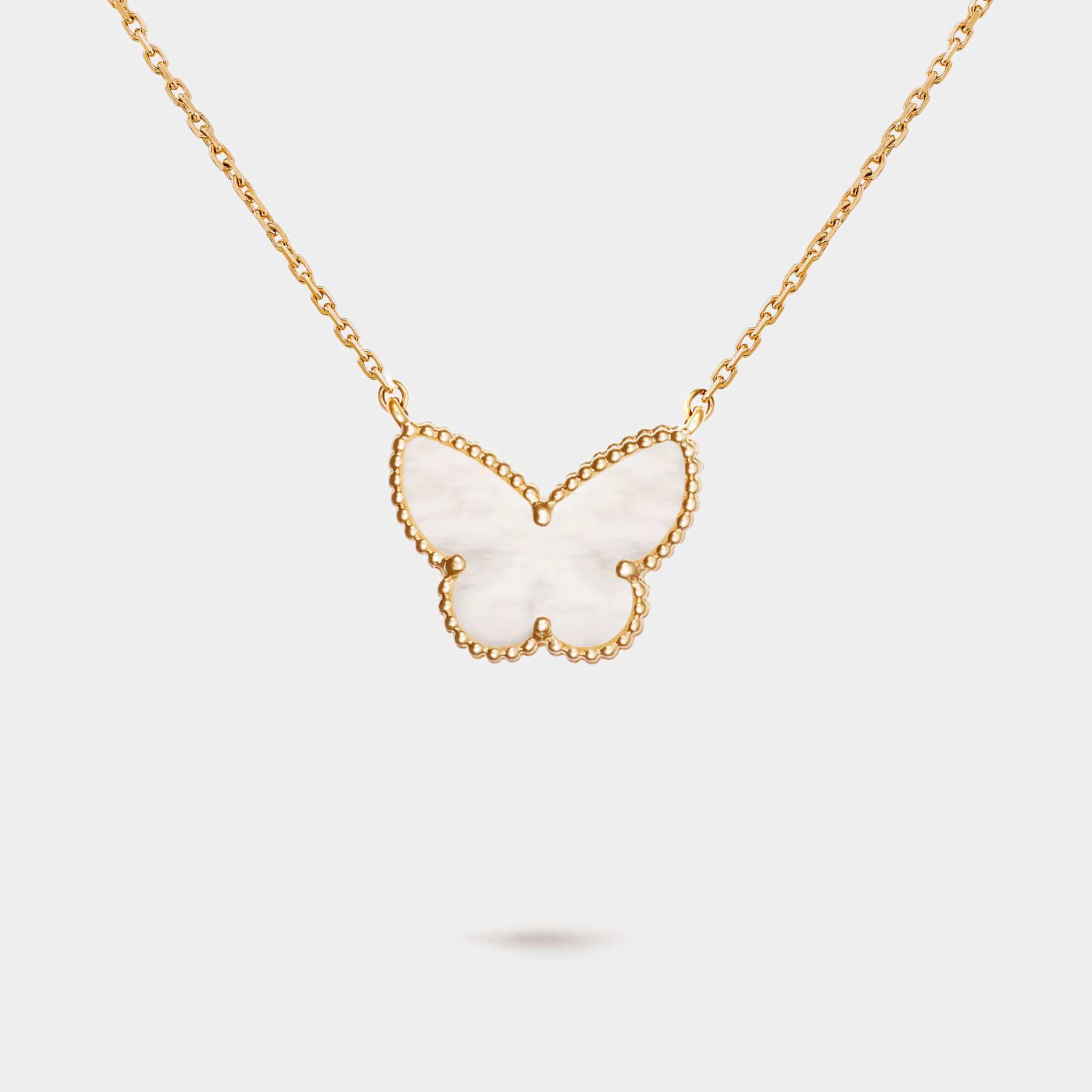 Van Cleef &amp; Arpels Lucky Alhambra Butterfly Pendant Yellow Gold Pearl, Front