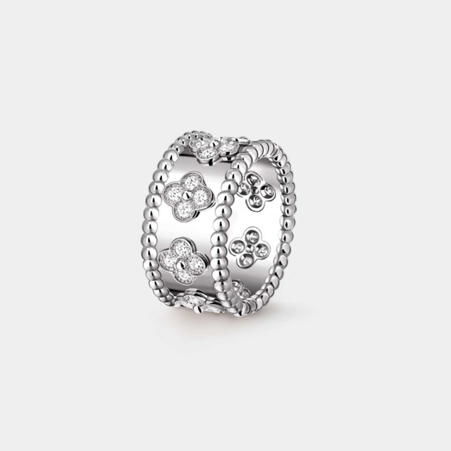 Van Cleef &amp; Arpels Perlée Clovers Ring Small Model White Gold Diamond, Front