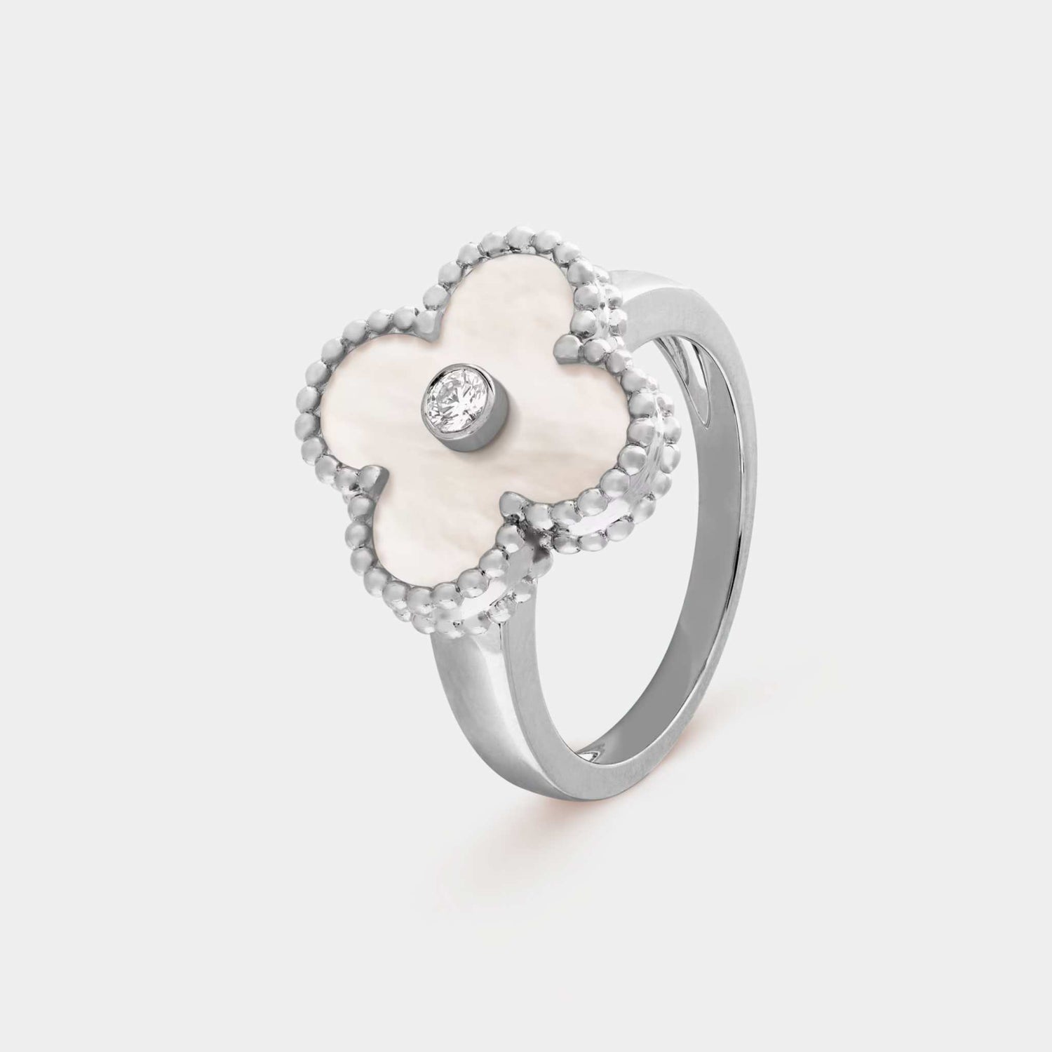 Van Cleef &amp; Arpels Vintage Alhambra Ring white gold Diamond With Pearl, Front