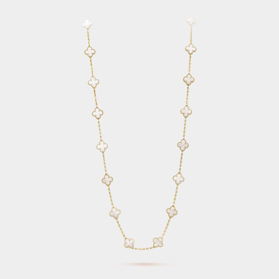 Vintage Alhambra Long necklace 20 Motifs Yellow Gold Mother Of Pearl, Front