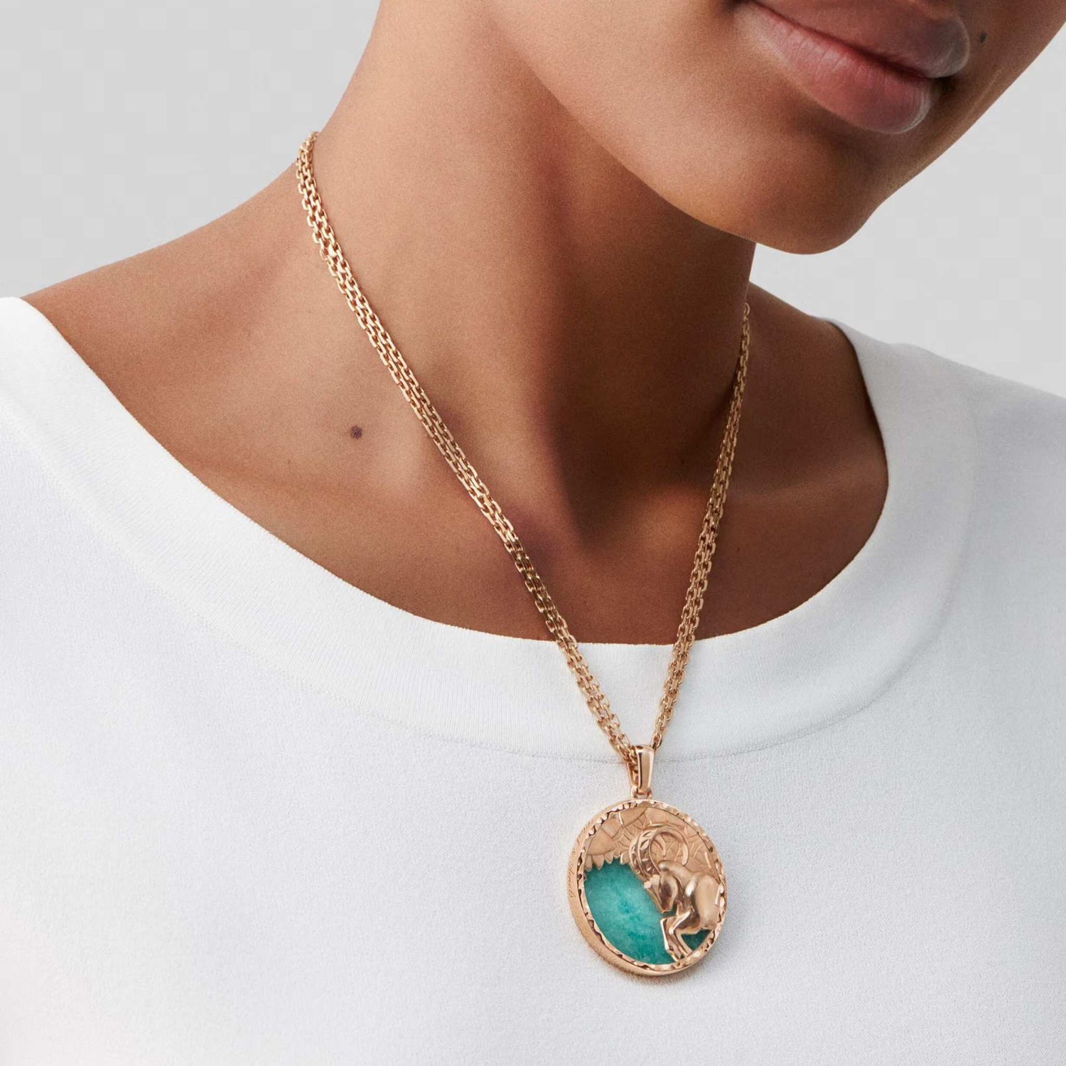 Zodiaque Long Necklace Capricorni Rose Gold Amazonite, Model