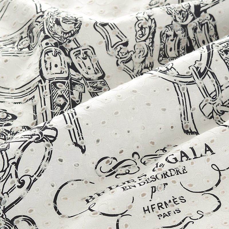 Brides de Gala Broderie Anglaise scarf 70