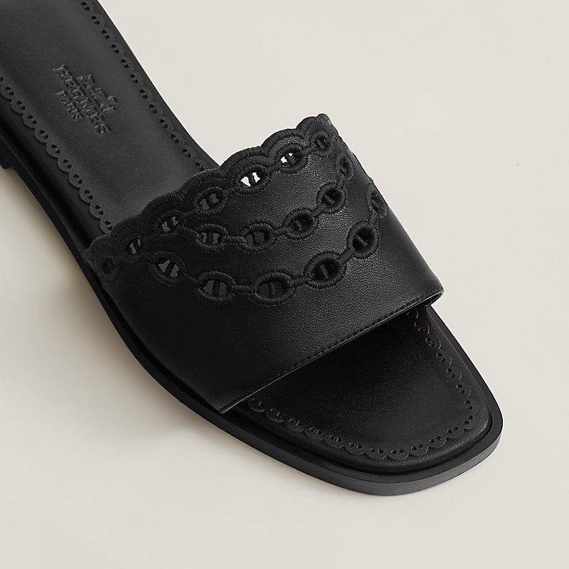 Gaelle sandal