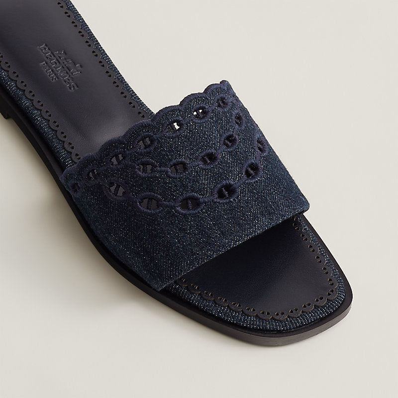 Gaelle sandal