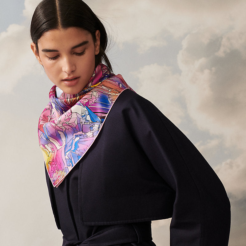 La Vallee de Cristal scarf 90