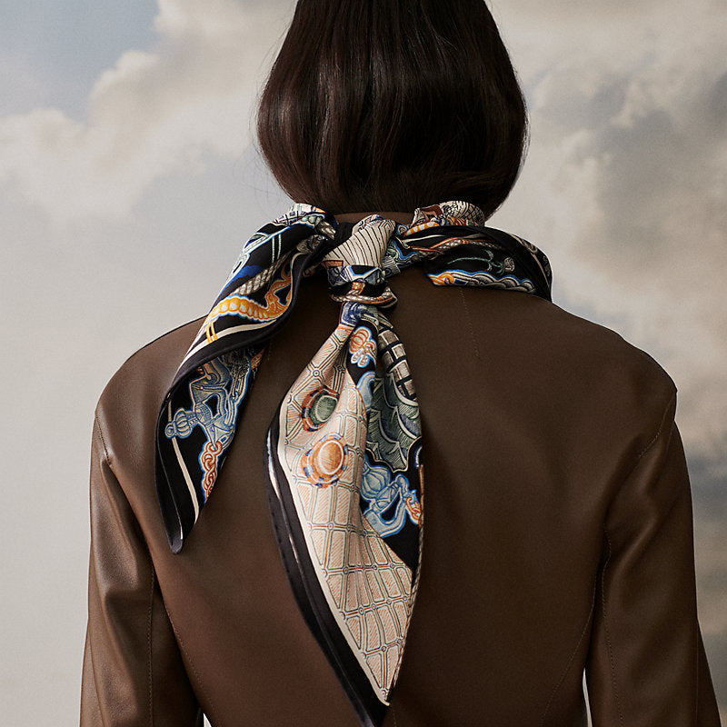 Super Silk Quest scarf 90
