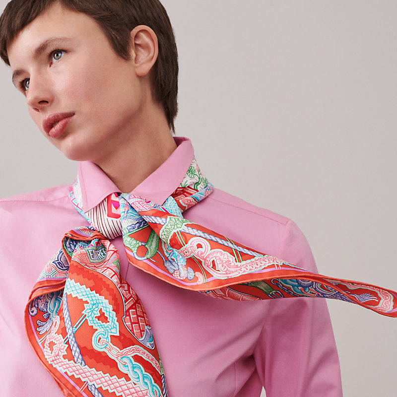 Super Silk Quest scarf 90